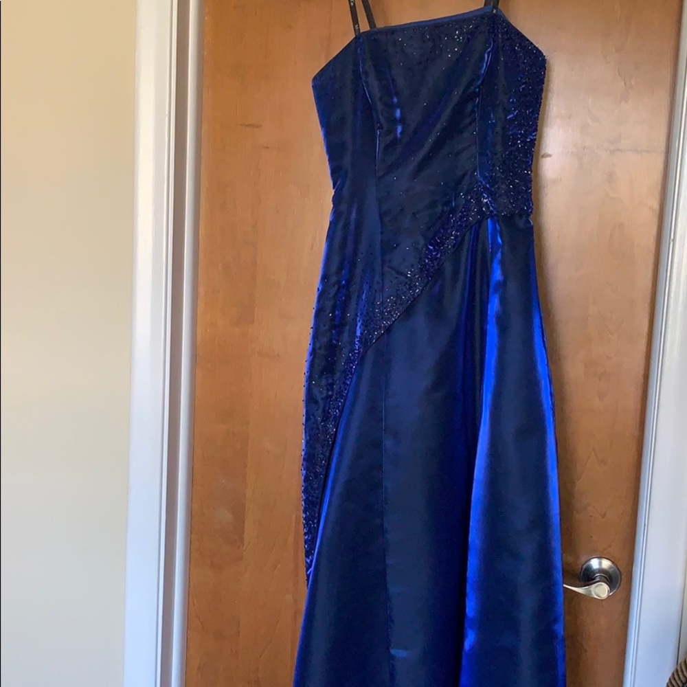 Navy blue strapless prom dress